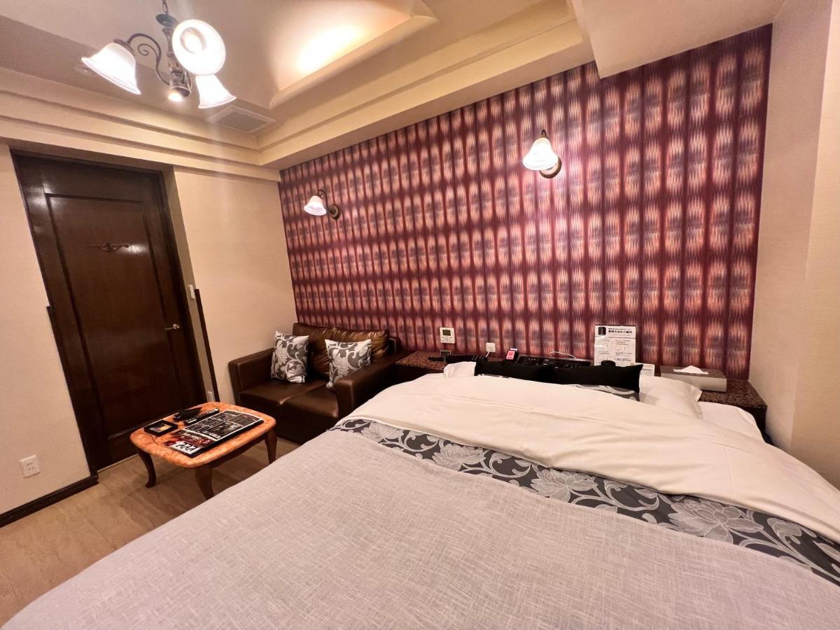 Hotel Crystal Gate Nagoya - Couple Hotel (Adults Only) ภายนอก รูปภาพ