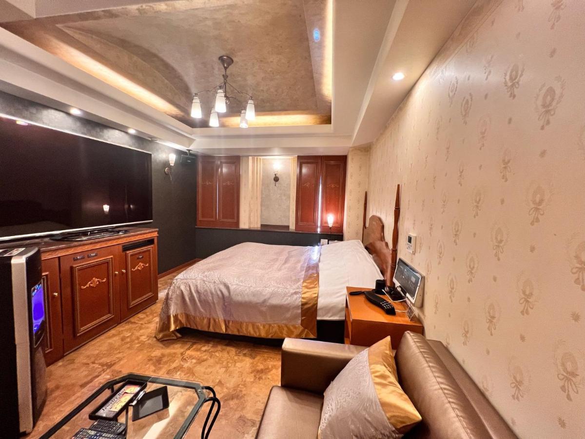 Hotel Crystal Gate Nagoya - Couple Hotel (Adults Only) ภายนอก รูปภาพ