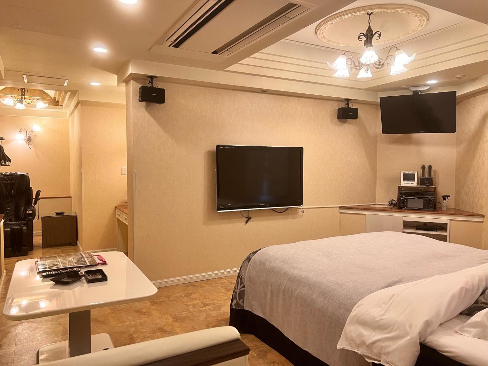 Hotel Crystal Gate Nagoya - Couple Hotel (Adults Only) ภายนอก รูปภาพ