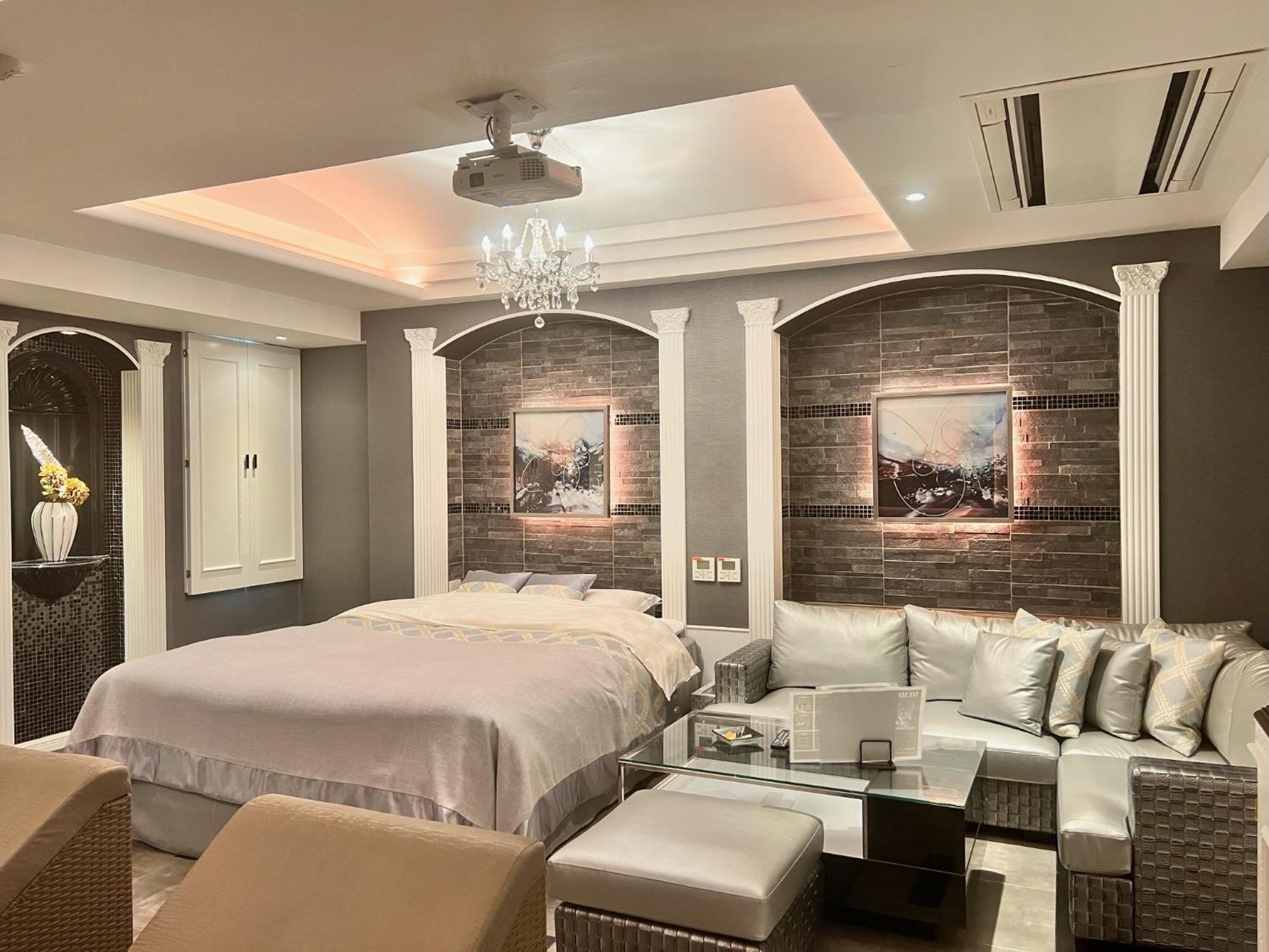 Hotel Crystal Gate Nagoya - Couple Hotel (Adults Only) ภายนอก รูปภาพ